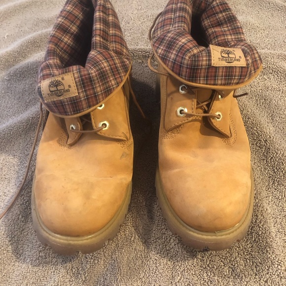 Mens Timberland boots. Size 12. Used in good condition. - Picture 2 of 9